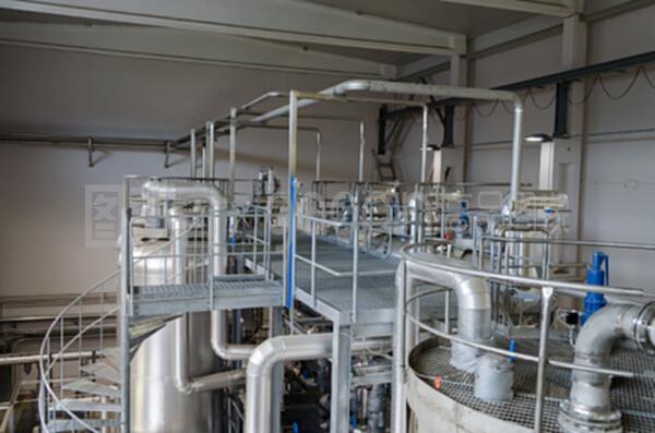 污泥處理與能源利用 坦克沼氣池、干燥設備及藥化設備的綜合應用